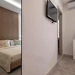 Parkside בית הארחה 3*